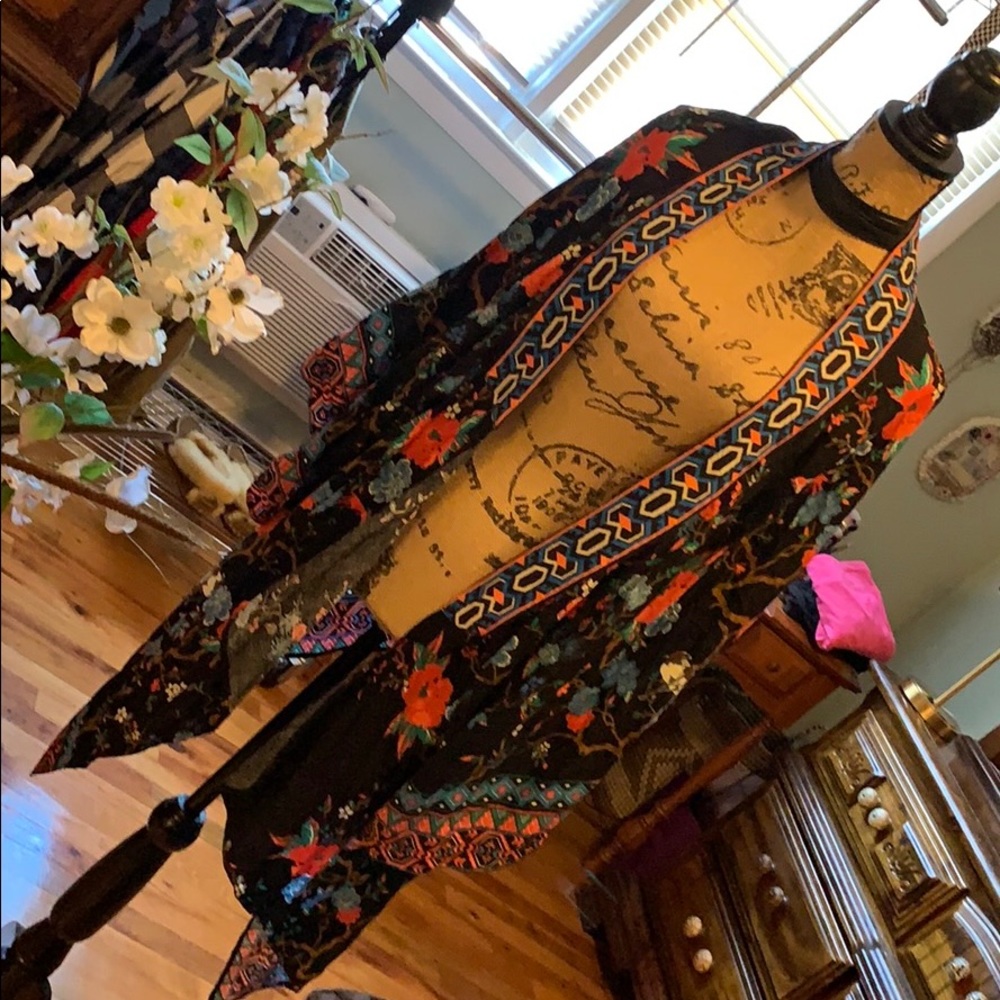 Flying Tomato boho kimono